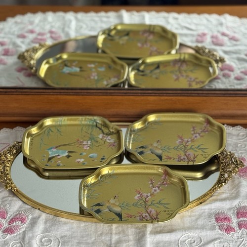 Three elite trays - three,